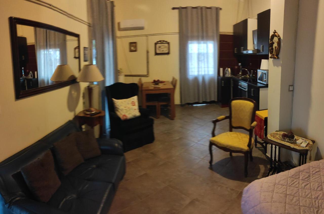 Near Airportand Metropolitan Penelopi Cozy Home Artemida (Attica) Exterior foto